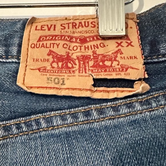 Levi’s vintage 501 straight leg capri cutoff jeans - Picture 3 of 5